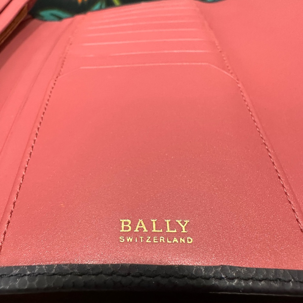 Bally “Bruton” Navy & Rose Leather Continental Wallet – Made in Italy - Picture 6 of 11